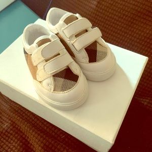 Burberry baby shoes, worn one time, box included